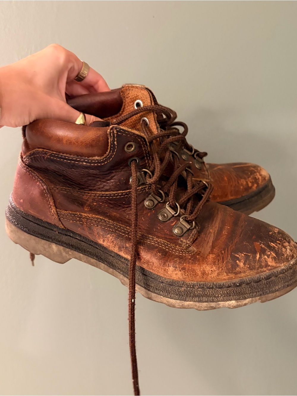Vintage timberland heavy duty women’s Brown Leather Work Boots - Classic Lace-Up